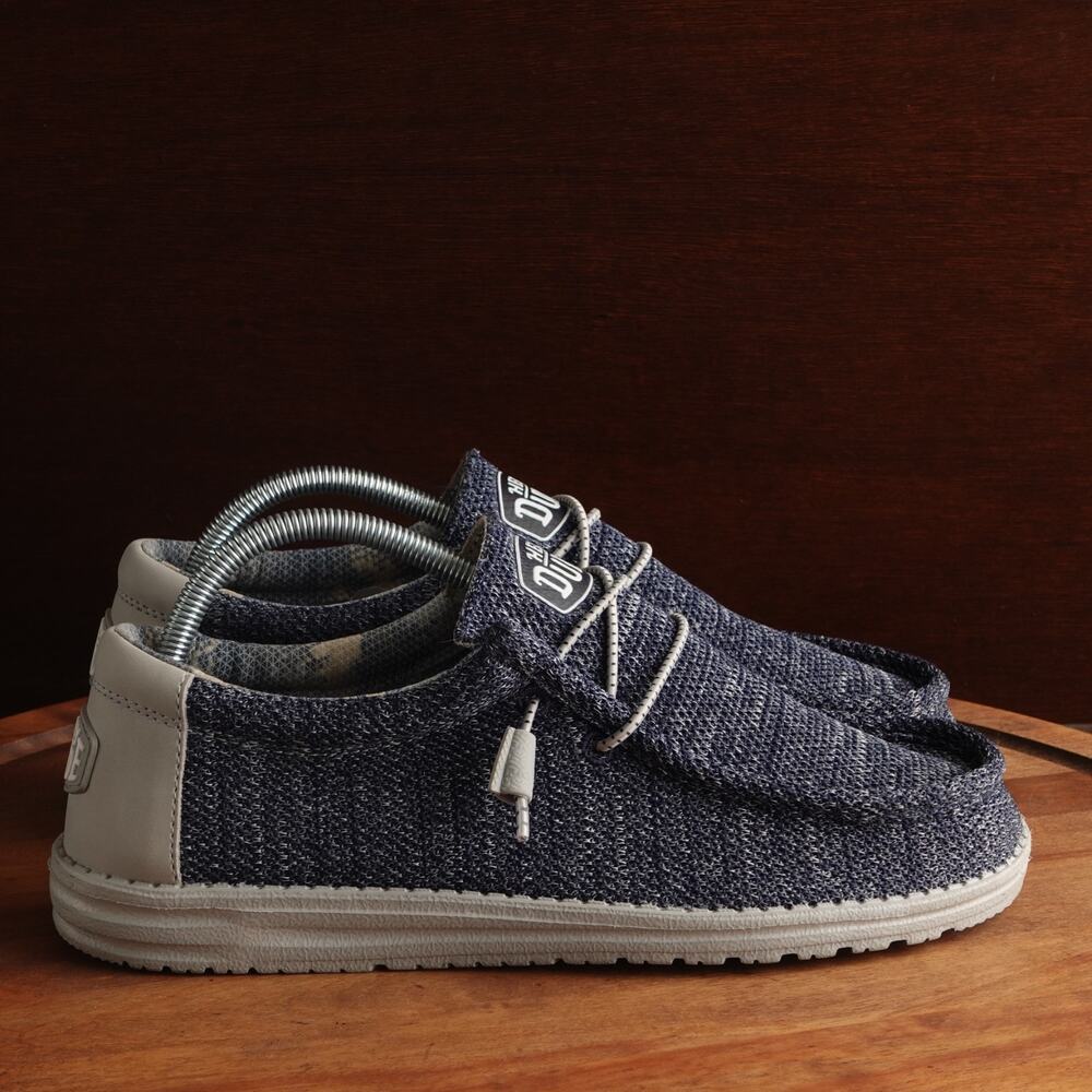 Hey Dude Loafers Unisex SZ M9 W11 Blue Wally Sox Lightweight Coastal Beach Shoes